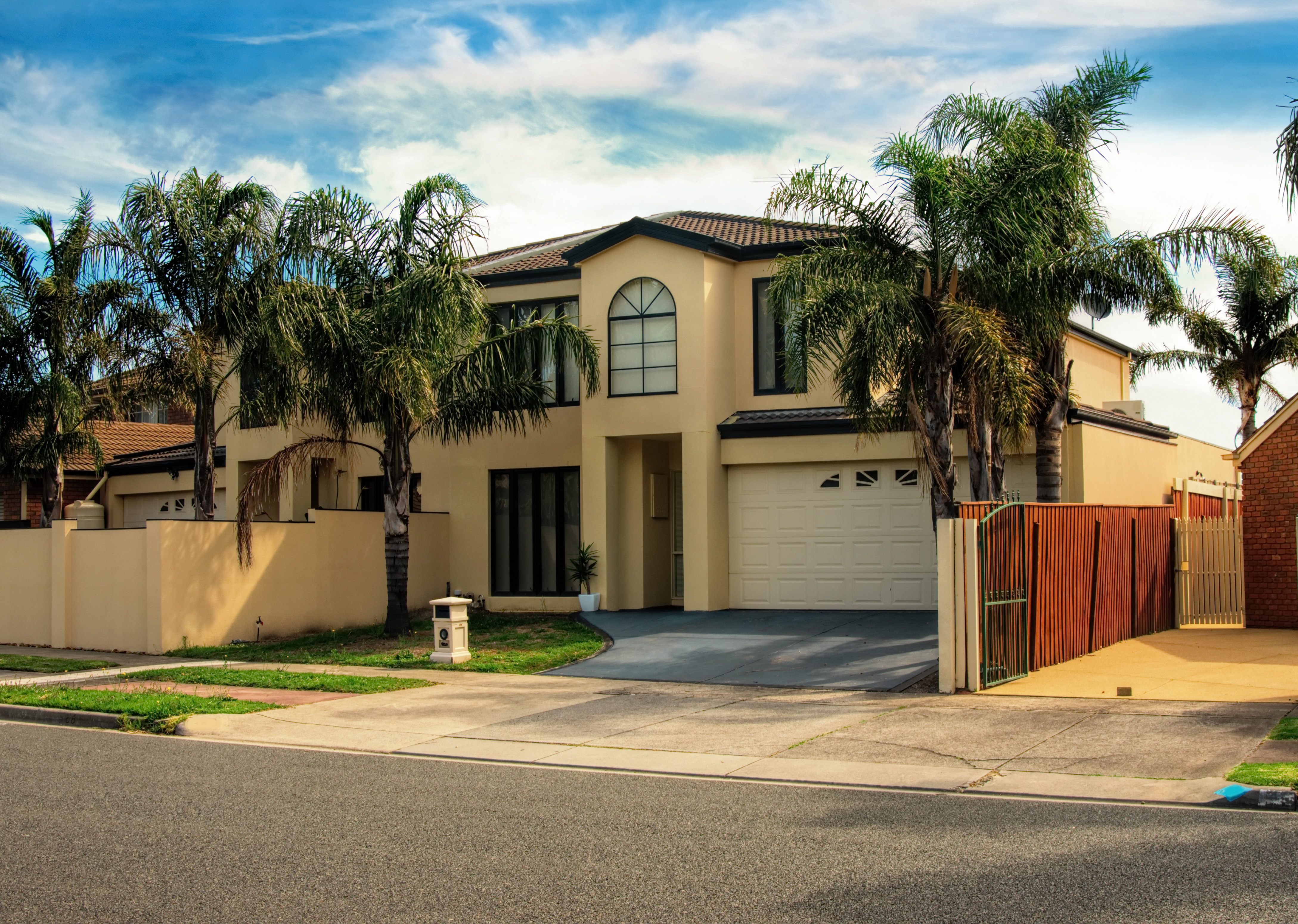 Metro Realty